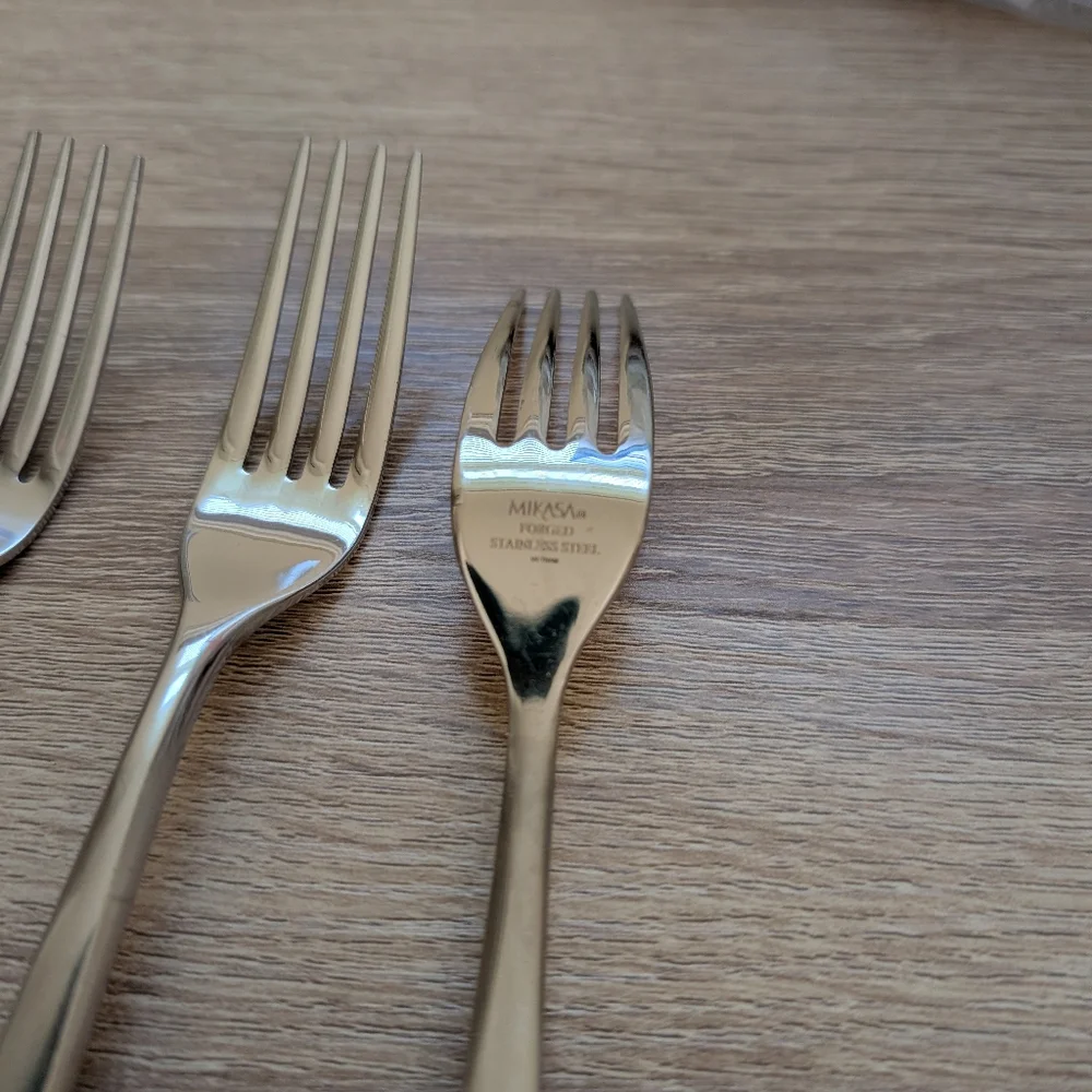 Mikasa Forged 4Pcs Salad Forks 7.25 Stainless Flatware Replacement Vietnam Bag A